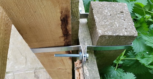 Fix wood post a - a,